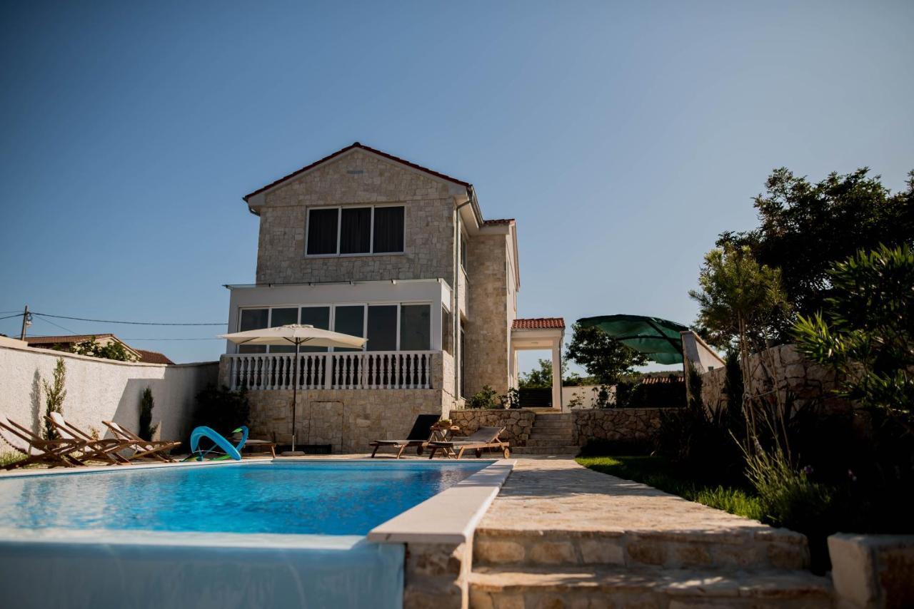 הוילה La Familia, Zadar, ווינייראץ מראה חיצוני תמונה